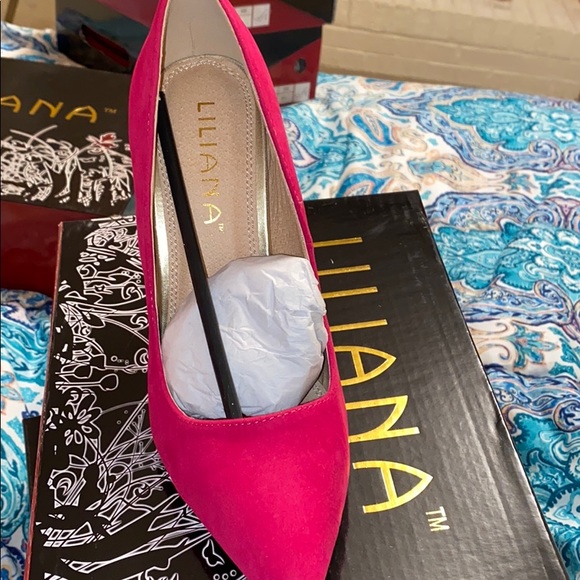 Pumps - Picture 2 of 4